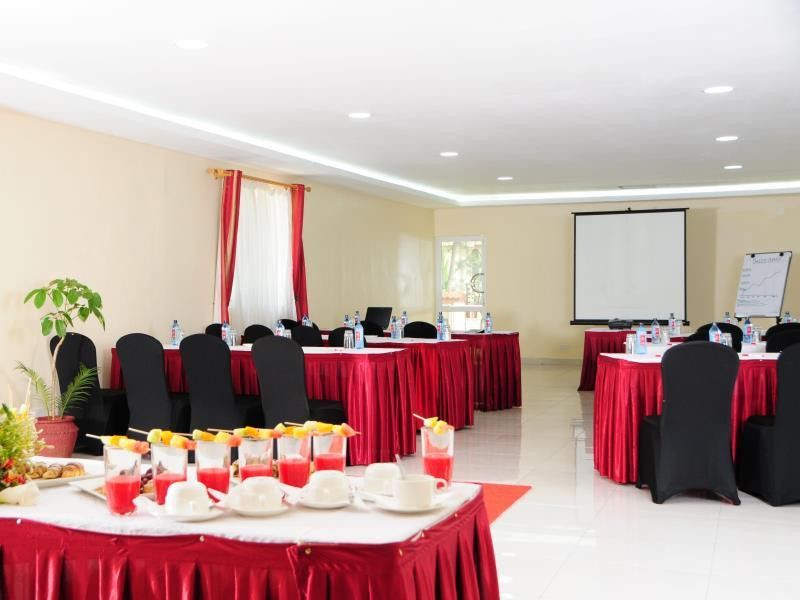 The Pride Inn Σριναγκάρ Εξωτερικό φωτογραφία